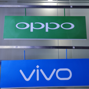 Frontlit Hanging Advertising LED Lightbox for VIVO, VIVO Shops